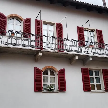 Al Civico 20 Casa Vacanze Appartamento Panorama Barolo